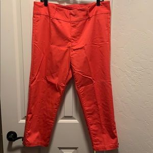 Women’s ankle pants